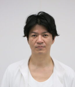 王 琢矢